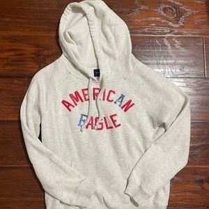 American Eagle Light Pullover Sweatshirt in Size Medium